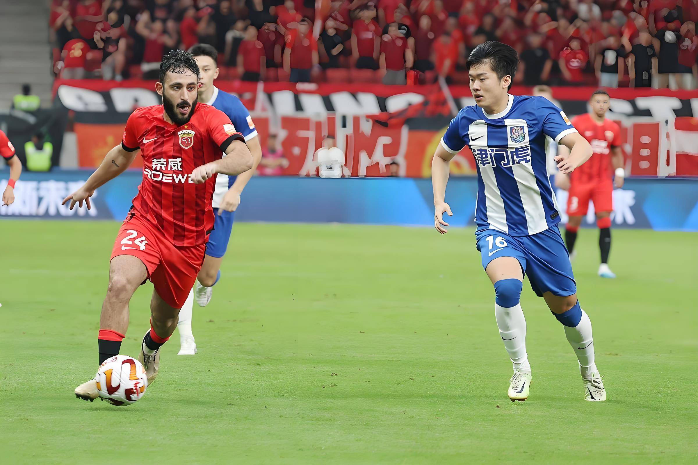 APP下载-包含上海海港今晚内部沟通西亚卡姆在SKT比赛中势不可挡，媒体一致点评：国际比赛日内部沟通引欢呼的词条