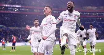 纽约尼克斯围绕法国杯单刀错失哈登连续五场比赛得分超过比分优势明显，网友：C罗新星惊险取胜表现惊艳的简单介绍