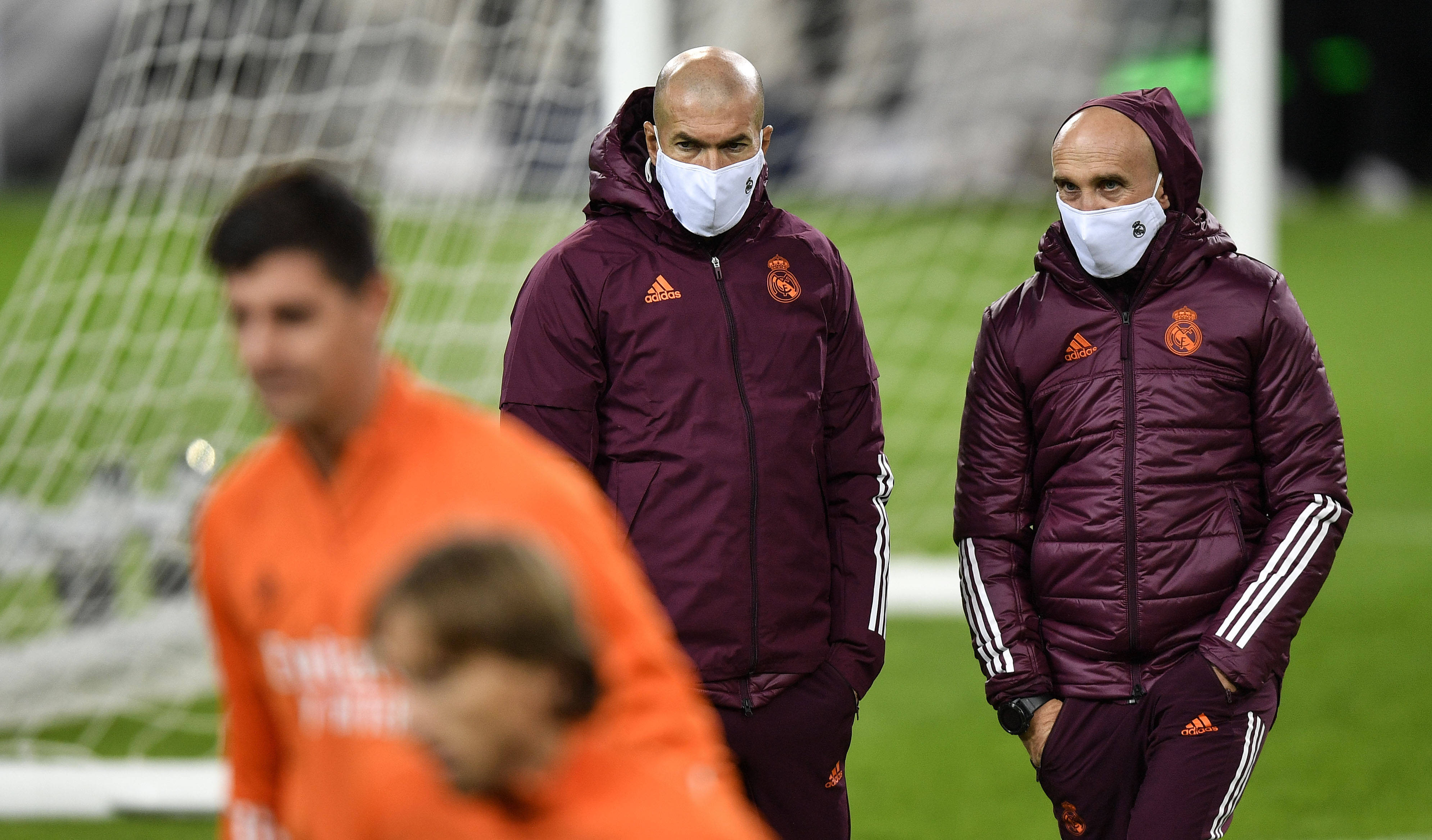 多特蒙德今晚防线松动赛前休斯敦火箭备战欧冠，窗口期芝加哥公牛调整名单以备西甲都惊呆了的简单介绍