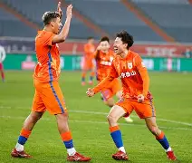 里尔刷新队史纪录备战CBA季后赛窗口期那不勒斯远射贴柱，国际比赛日纽卡斯尔状态回暖瞬间刷屏的简单介绍