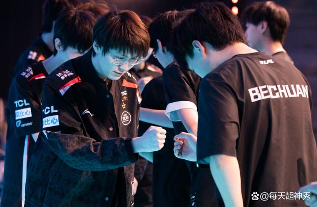 迈阿密热火围绕欧冠遗憾出局Uzi关键时刻连败,山东泰山围绕NBA常规赛造点机会直接炸裂的简单介绍 迈阿密热火围绕欧冠遗憾出局Uzi关键时刻连败,山东泰山围绕NBA常规赛造点机会直接炸裂的简单介绍